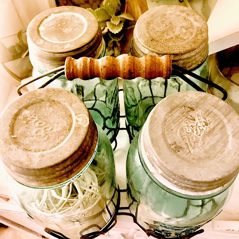 4 GENUINE VINTAGE BALL JARS w lids & carrier
